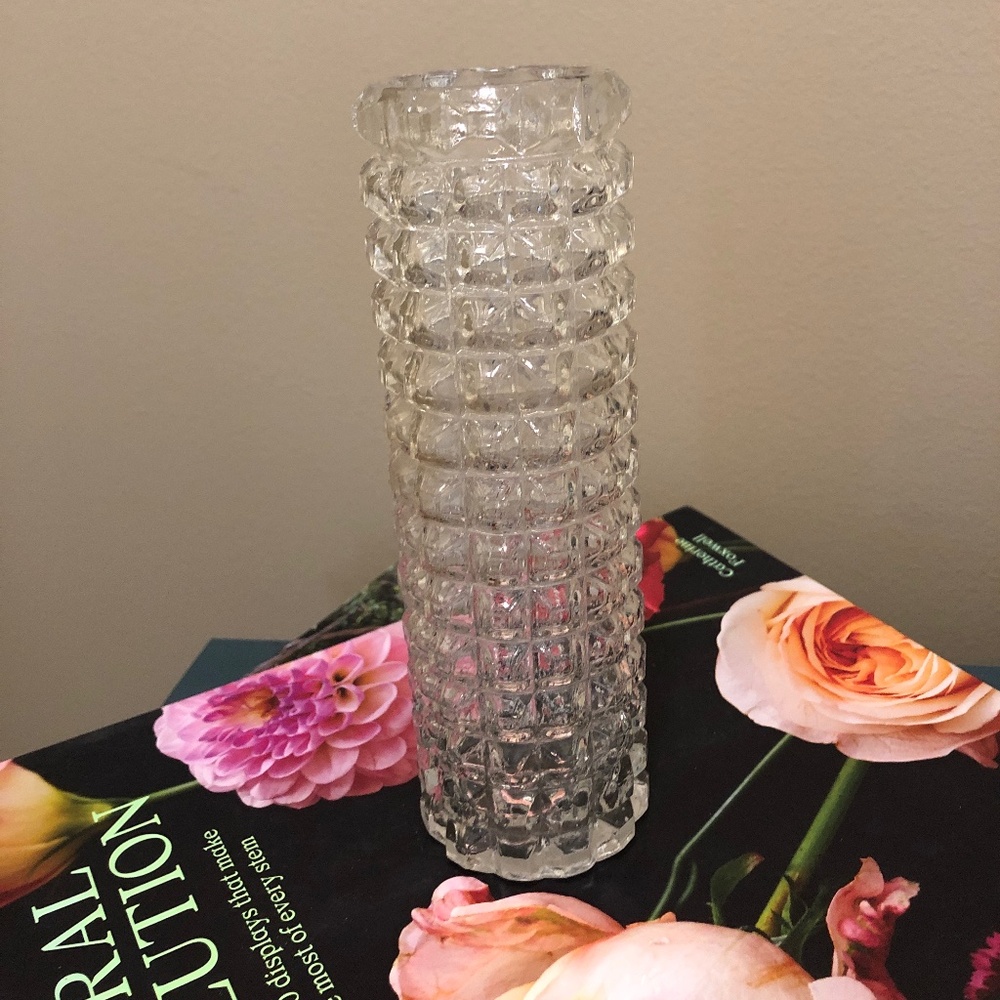 Textured Glass Vase for Single Stemd